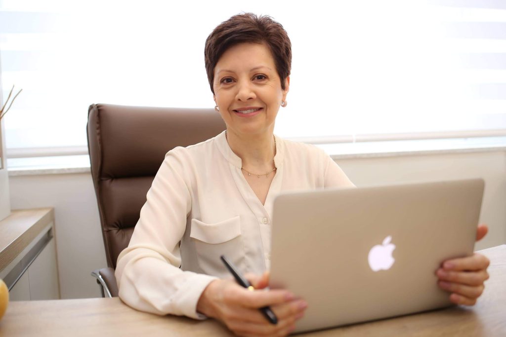 Dra. Vandréa Souza - Nefropediatra - Nefrologista Pediátrica em Caxias do Sul