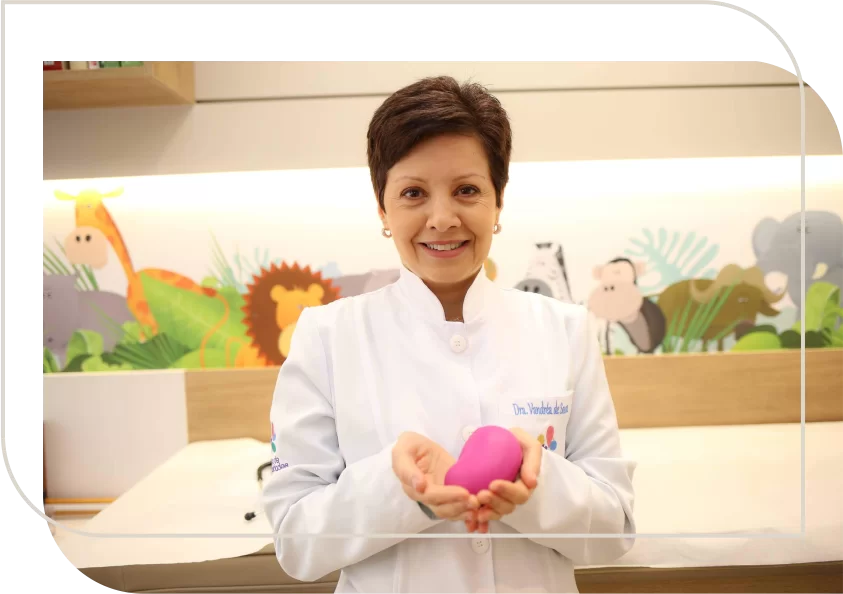 Dra. Vandréa Souza - Nefropediatra - Nefrologista Pediátrica em Caxias do Sul